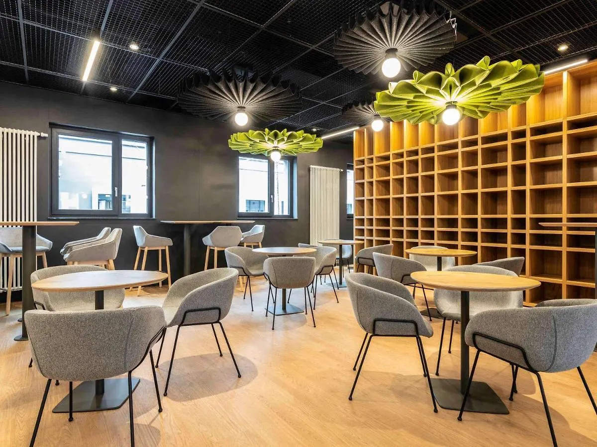 Ibis Duesseldorf Airport Hotel 2*, Dusseldorf